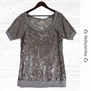 DAYTRIP Women’s Size L Top Shirt Tee Dolman Sequin Scoop Neck NWT Gray Lace